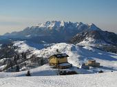 BIS DI CIME: MONTE SODADURA (2010 m.) E CIMA DI PIAZZO (2057 m.) sabato 22 gennaio 2011 - FOTOGALLERY